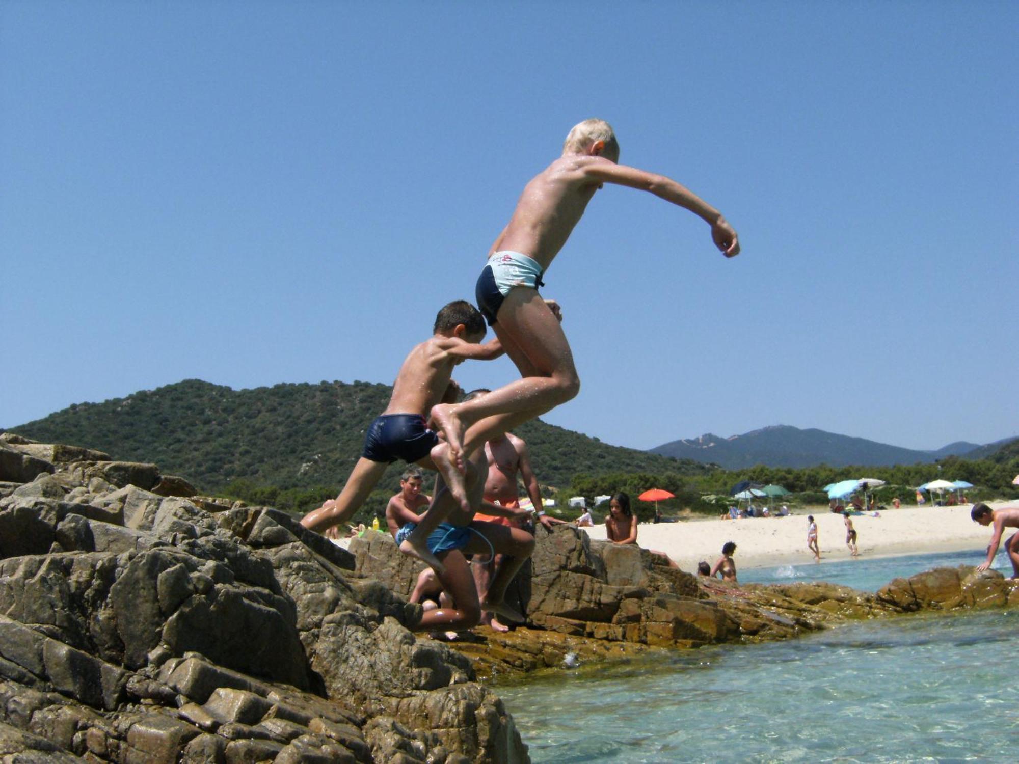 B&B Casa Per Ferie Villaggiocarovana 카스티아다스 외부 사진