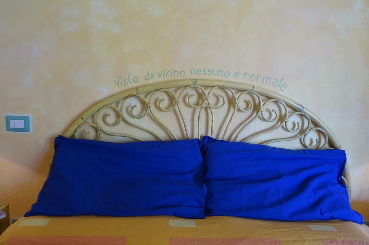 B&B Casa Per Ferie Villaggiocarovana 카스티아다스 외부 사진