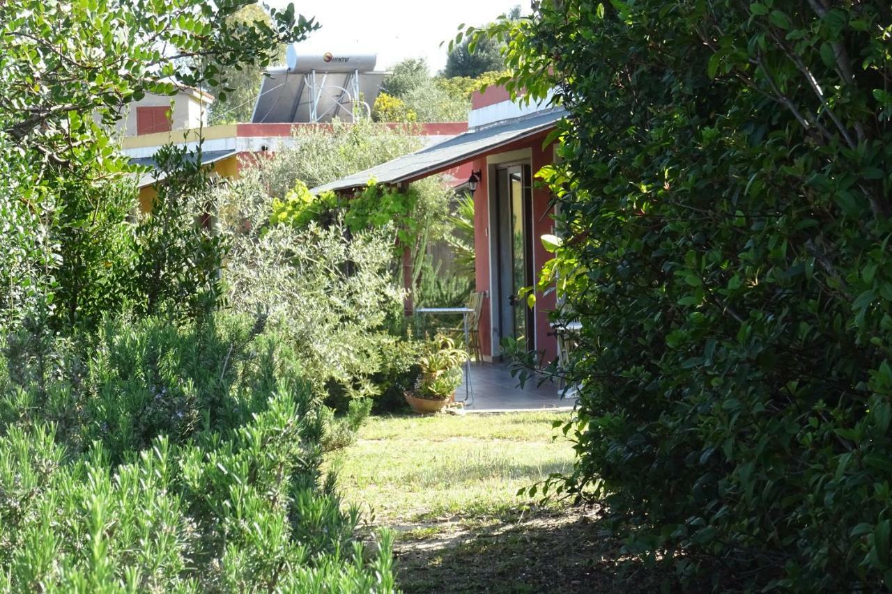 B&B Casa Per Ferie Villaggiocarovana 카스티아다스 외부 사진